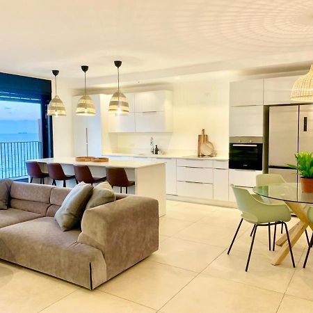 Beach Place Apartments Haifa Esterno foto