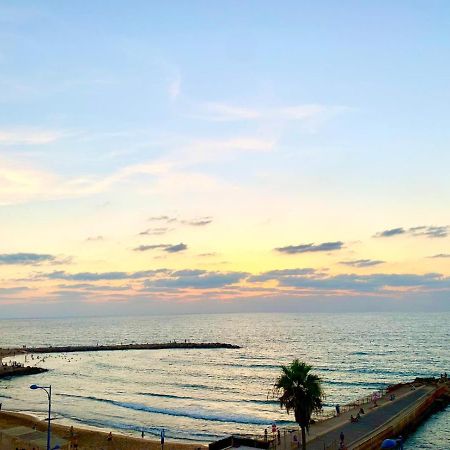 Beach Place Apartments Haifa Esterno foto