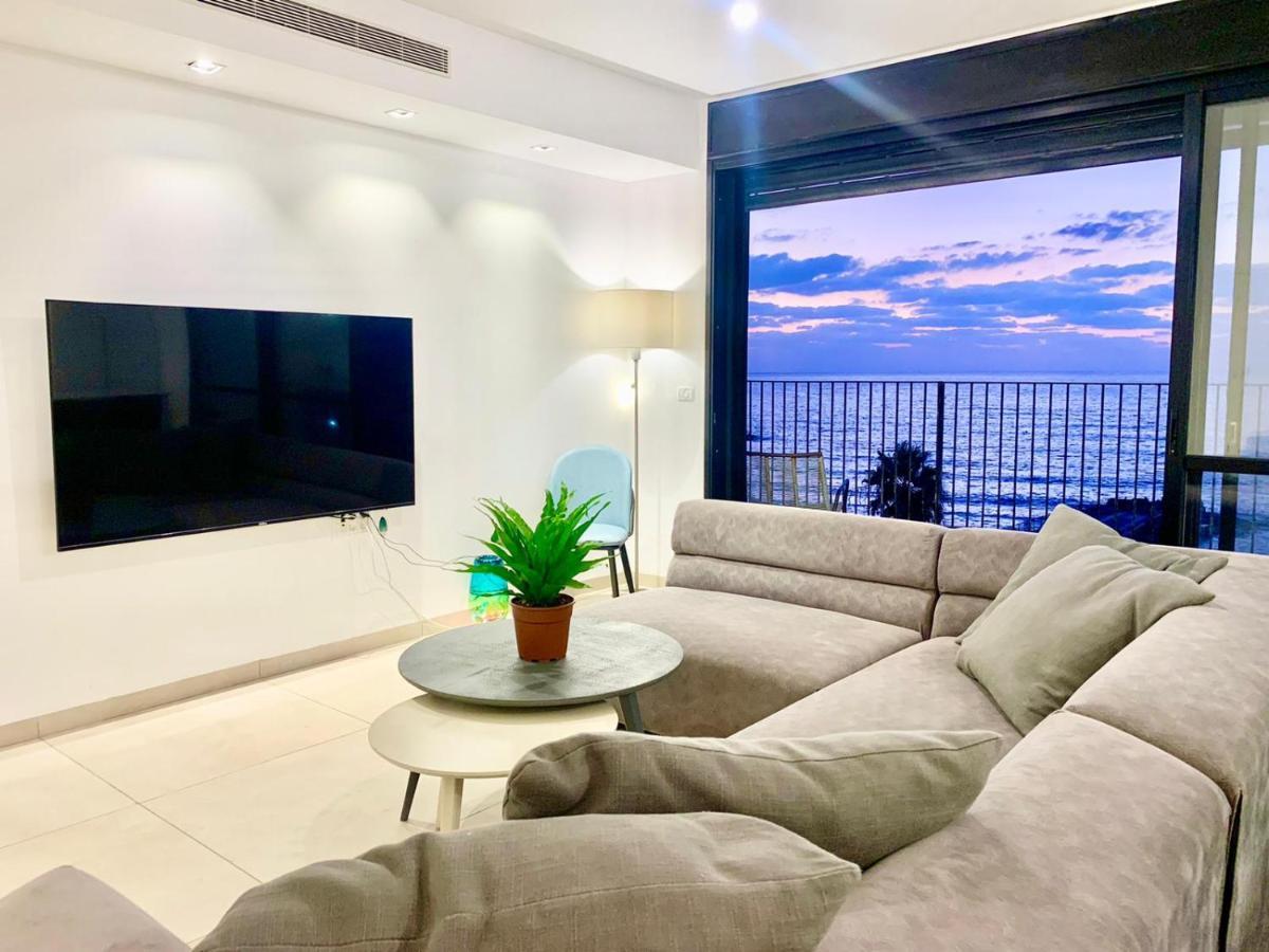 Beach Place Apartments Haifa Esterno foto
