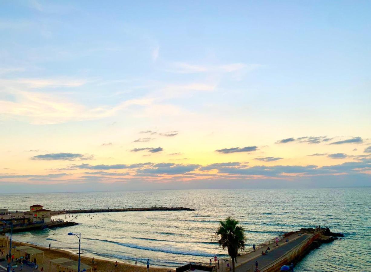 Beach Place Apartments Haifa Esterno foto