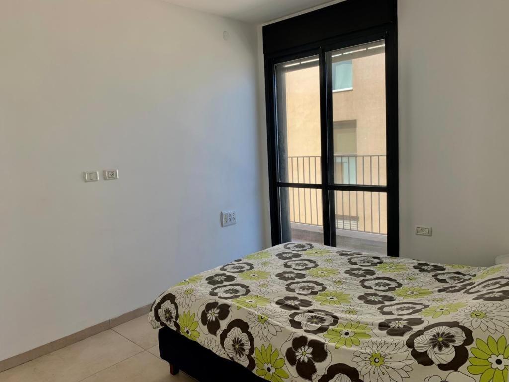Beach Place Apartments Haifa Esterno foto