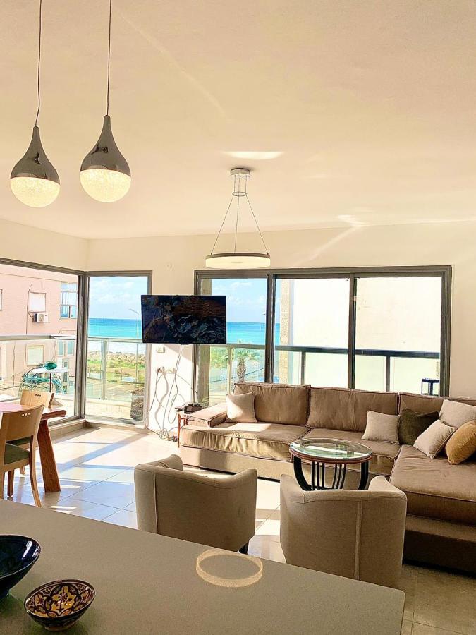 Beach Place Apartments Haifa Esterno foto