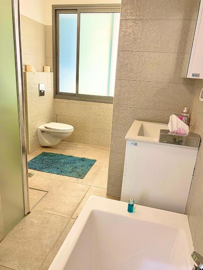 Beach Place Apartments Haifa Esterno foto