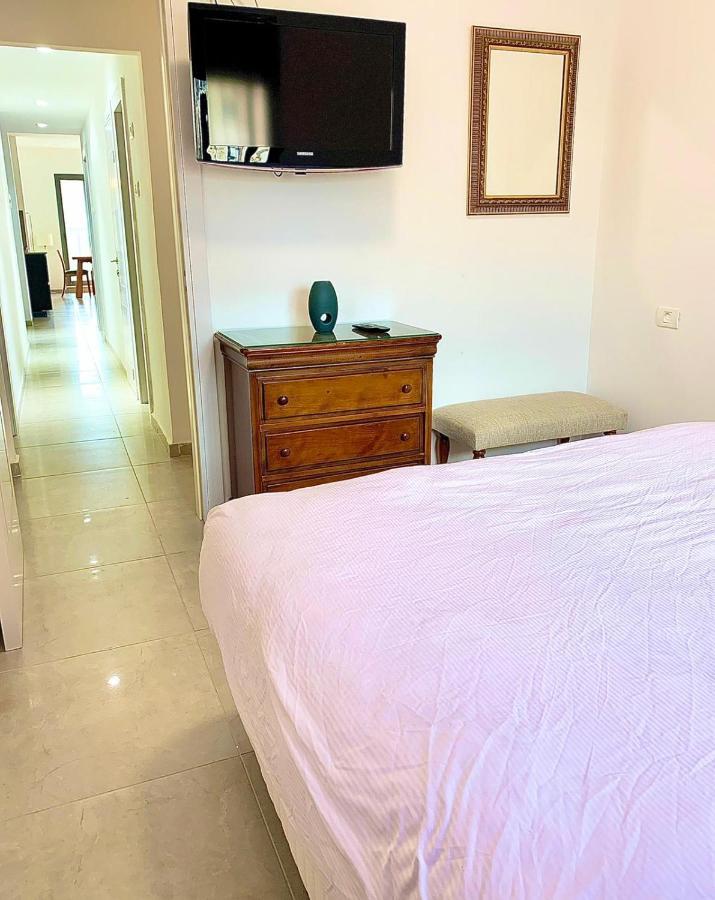 Beach Place Apartments Haifa Esterno foto