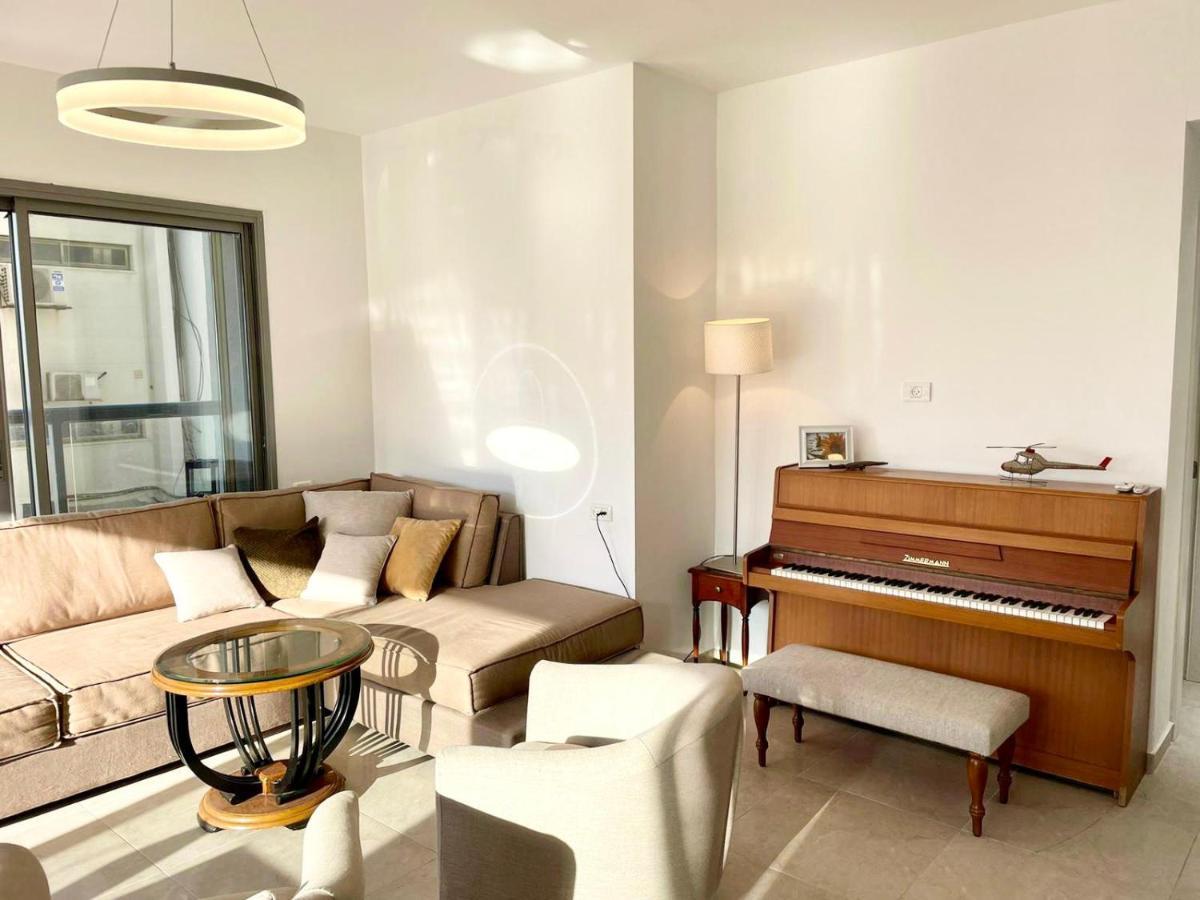 Beach Place Apartments Haifa Esterno foto