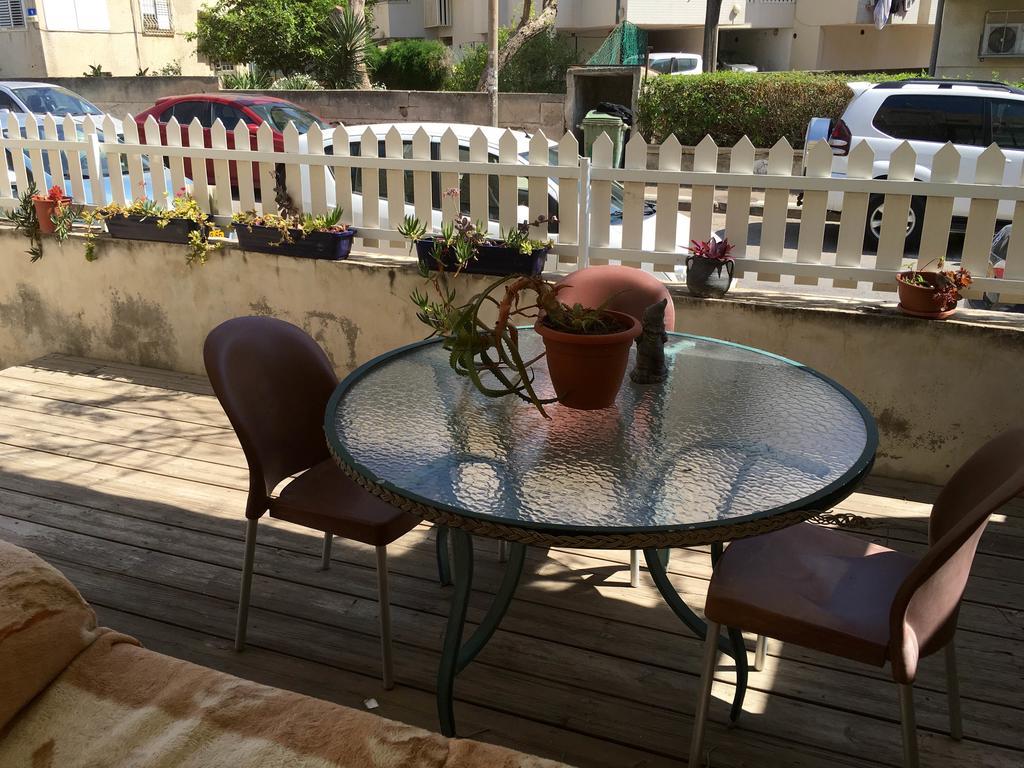 Beach Place Apartments Haifa Esterno foto